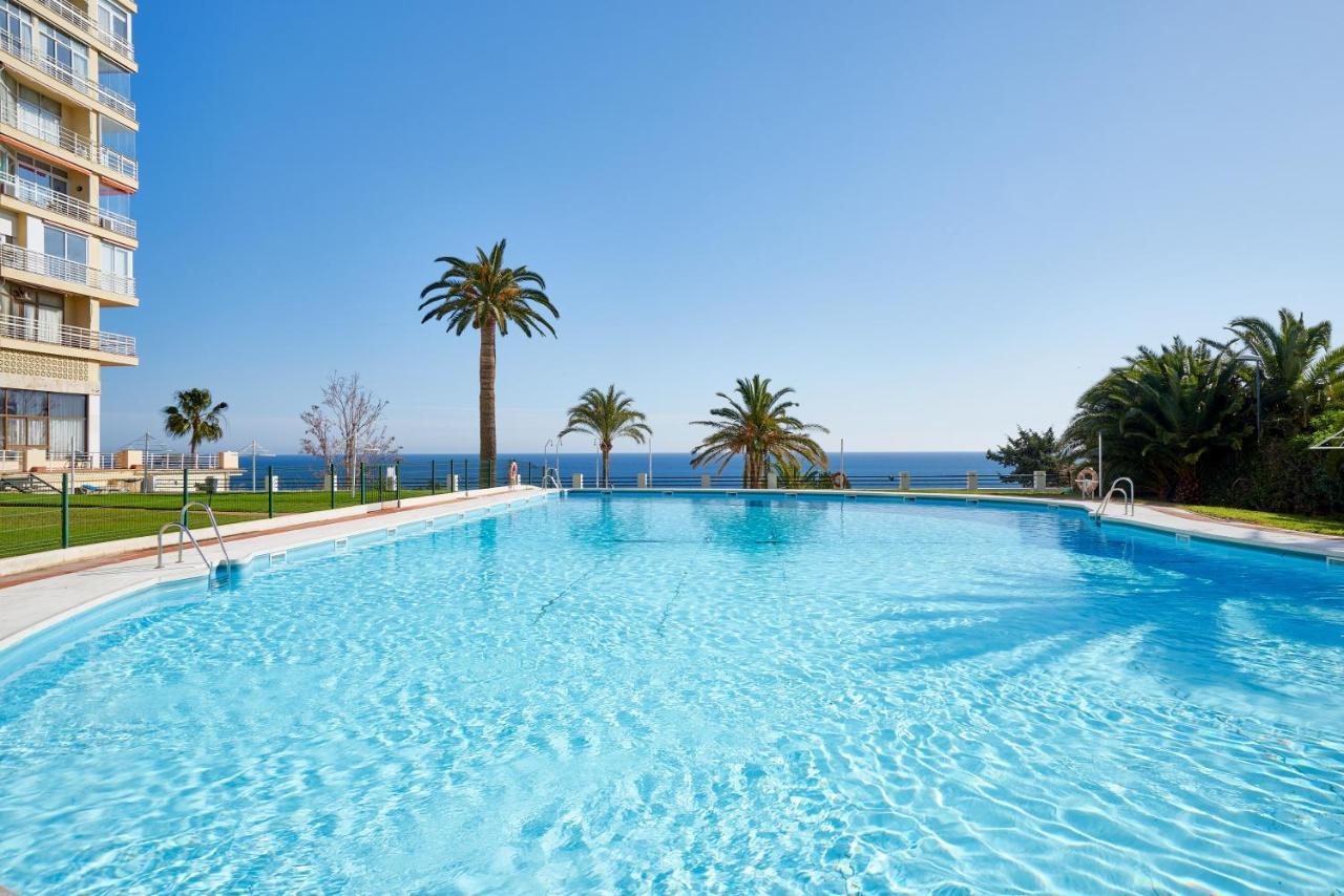 Suite Del Mar Luxury Apartment With Jacuzzi Torremolinos Luaran gambar