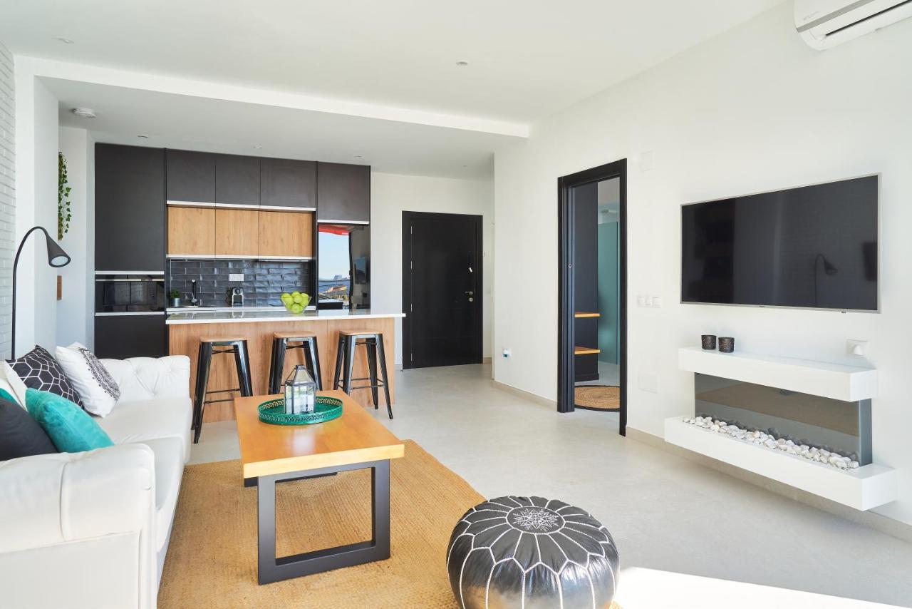 Suite Del Mar Luxury Apartment With Jacuzzi Torremolinos Luaran gambar
